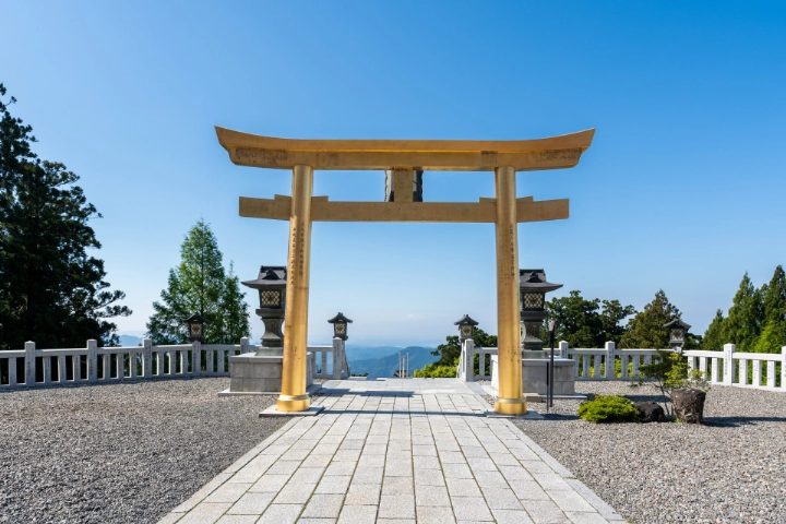 Akihasan Hongu Akiha Shrine
